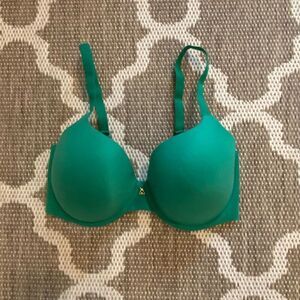 Victoria’s Secret lined semi Demi bra size 36DDD
